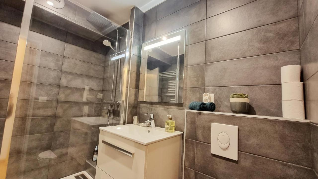 Apartment Le Smart - Parking - Terrasse - Wifi - Mulhouse - Relax *